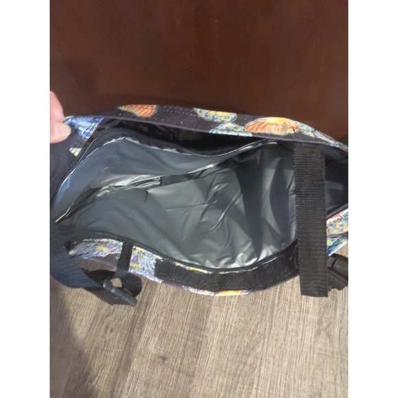 Floral Patterned Tote Bag - Picture 7 of 8